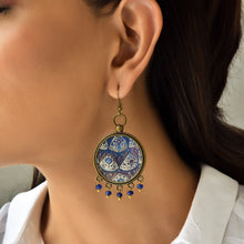 Load image into Gallery viewer, Balis with semiprecious stone - Painted Arches, Safdurjung’s Tomb, New Delhi