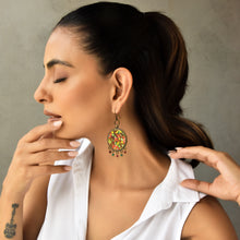 Load image into Gallery viewer, Balis with semiprecious stone - Naqashi - Kashmiri, Papier Mache, Gul-e-Lala