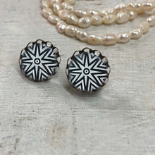 Load image into Gallery viewer, Studs - Hand Carved Block, Rajasthan