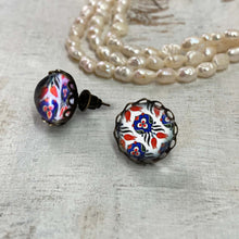 Load image into Gallery viewer, Studs - Mughal Motifs ceramic plate, detail