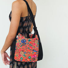 Load image into Gallery viewer, Sling Back Pack - Naqashi - Kashmir