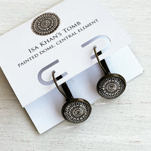 Load image into Gallery viewer, 12 mm Round Lever Back - Isa Khan's Tomb, painted Dome, Central element