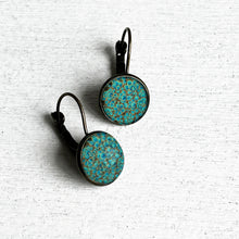 Load image into Gallery viewer, 12 mm Round Lever Back- Papier-Mâché Kashmir, Shirkha