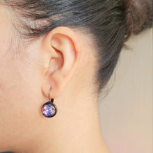 Load image into Gallery viewer, 12 mm Round Lever Back - City Palace - Jaipur, Lotus Mural Details