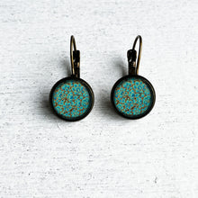 Load image into Gallery viewer, 12 mm Round Lever Back- Papier-Mâché Kashmir, Shirkha