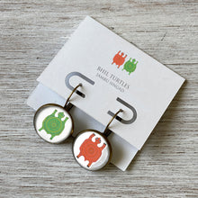 Load image into Gallery viewer, 18 mm Round Lever Back - Bhil Turtles