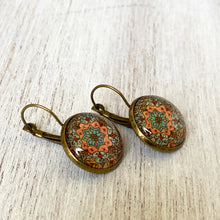 Load image into Gallery viewer, 18 mm Round Lever Back - Naqashi - Kashmir