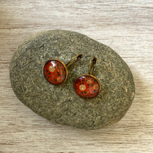 Load image into Gallery viewer, 18 mm Round Lever Back - Amer Fort - Rajasthan, Ganesh Pol mural