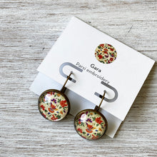 Load image into Gallery viewer, 18 mm Round Lever Back - Gara, Parsi Embroidery