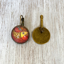 Load image into Gallery viewer, 18 mm Round Lever Back - Kalighat Pat - Fish