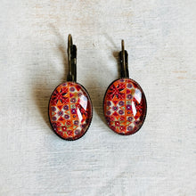 Load image into Gallery viewer, 18 mm Oval Lever Back - Mirror work, Gujarat