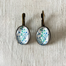 Load image into Gallery viewer, 18 mm Oval Lever Back - Miniature Painting - Foliage Detail -Multi Flower Blue