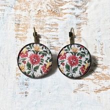 Load image into Gallery viewer, 25 mm Round Lever Back - Kaurali Palace Ceiling