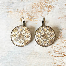 Load image into Gallery viewer, 25 mm Round Lever Back - Ajrakh Block Print, Gujarat