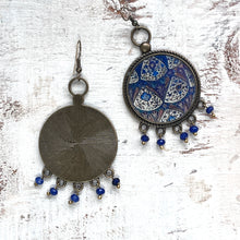 Load image into Gallery viewer, Balis with semiprecious stone - Painted Arches, Safdurjung’s Tomb, New Delhi