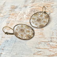 Load image into Gallery viewer, 25 mm Round Lever Back - Ajrakh Block Print, Gujarat