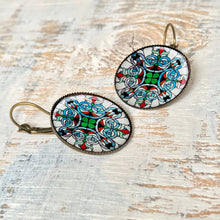 Load image into Gallery viewer, 25 mm Round Lever Back - CSMT, Mumbai, Stained Glass