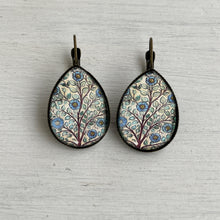 Load image into Gallery viewer, Drop Earrings - Tipu Sultan's Summer Palace, Painted Wall Panel