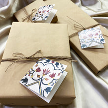 Load image into Gallery viewer, Gift Tag Set of 10 - Pietra dura, Taj Mahal