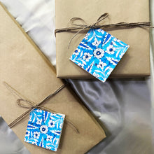 Load image into Gallery viewer, Gift Tag Set of 10 - Blue Pottery (Jaipur)