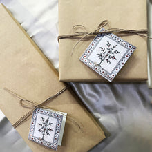 Load image into Gallery viewer, Gift Tag Set of 10 - Inlay, Red Fort, New Delhi