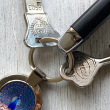 Load image into Gallery viewer, Key Ring Round - Peacock