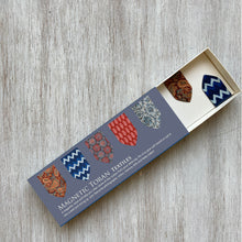 Load image into Gallery viewer, Magnetic Toran - Textiles