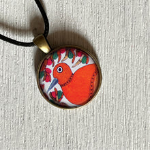 Load image into Gallery viewer, Art Pendants 25 mm - Gond - Bird