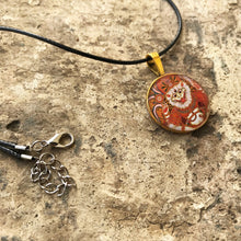 Load image into Gallery viewer, Art Pendants 25 mm - Kerala Mural - Narasimha