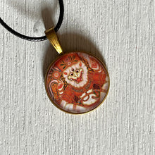 Load image into Gallery viewer, Art Pendants 25 mm - Kerala Mural - Narasimha