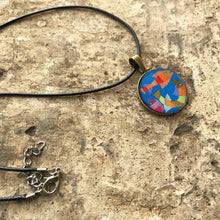 Load image into Gallery viewer, Art Pendants 25 mm - Gond - Fish