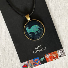 Load image into Gallery viewer, Art Pendants 25 mm - Bhil- Elephant