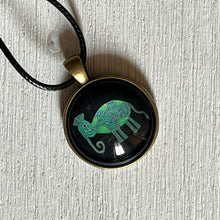 Load image into Gallery viewer, Art Pendants 25 mm - Bhil- Elephant