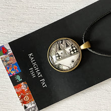 Load image into Gallery viewer, Art Pendants 25 mm - Kalighat Pat- Fish (Black And White)