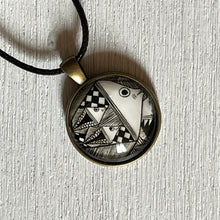 Load image into Gallery viewer, Art Pendants 25 mm - Kalighat Pat- Fish (Black And White)