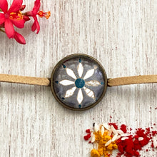 Load image into Gallery viewer, Rakhi Gift Hampers- Jahangir Mahal, Orchcha - Rakhi with Paper Weight Clock