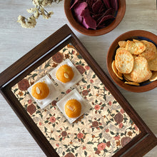 Load image into Gallery viewer, Teak Wood Tray - Hawa Mahal Painted Dome
