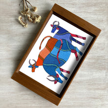Load image into Gallery viewer, Teak Wood Tray - Gond Cows