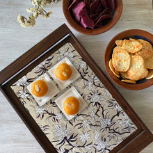 Load image into Gallery viewer, Teak Wood Tray - Hawa Mahal Painted Door