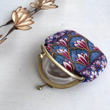 Load image into Gallery viewer, Coin Purse - City Palace, Ridhishidhi Pol, Mural detail