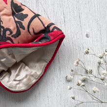 Load image into Gallery viewer, Spectacle Case - Mughal Miniature - Mughal Garden