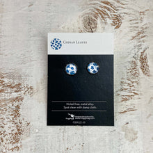 Load image into Gallery viewer, Studs - Chinar, kashmir