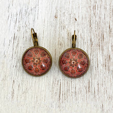 Load image into Gallery viewer, 18 mm Round Lever Back - Amer Fort - Jaipur, Queens Quarters