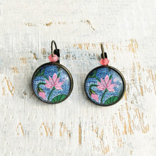 Load image into Gallery viewer, 18 mm Round Lever Back With Beads - Mughal Motifs - Pink Lotus