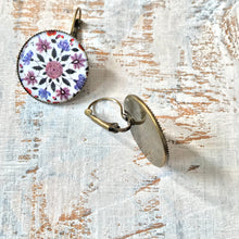 Load image into Gallery viewer, 25 mm Round Lever Back - Kings Quarter Amer