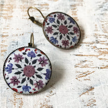 Load image into Gallery viewer, 25 mm Round Lever Back - Kings Quarter Amer