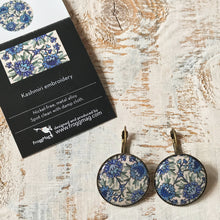 Load image into Gallery viewer, 25 mm Round Lever Back - Kashida Blue