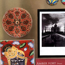 Load image into Gallery viewer, Fridge Magnet Round - Amer Fort, Queens Quarter