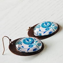 Load image into Gallery viewer, Round Copper Earrings with Glass - Chintz
