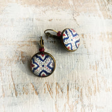 Load image into Gallery viewer, 18 mm Round Lever Back With Beads - Mughal Motifs - Red Blue